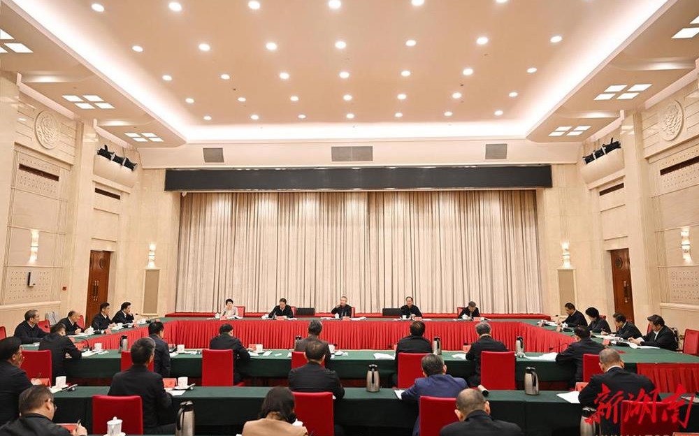 省党政代表团赴海南安徽上海学习考察总结会召开