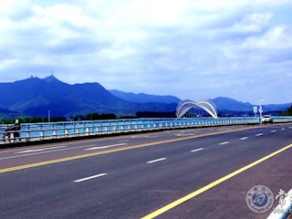 沾天湖