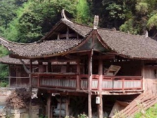牛车河里吊脚楼