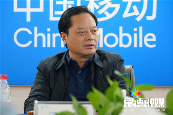 市领导与14家驻常单位相关负责人集中座谈