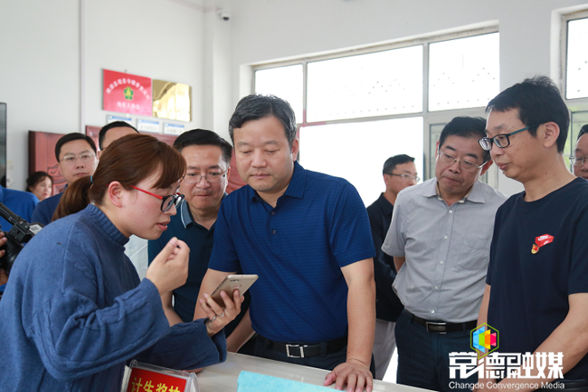 曹立军赴桃源督导脱贫攻坚工作：发展乡村产业要注重品牌打造