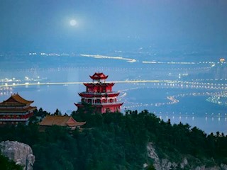柳湖月色