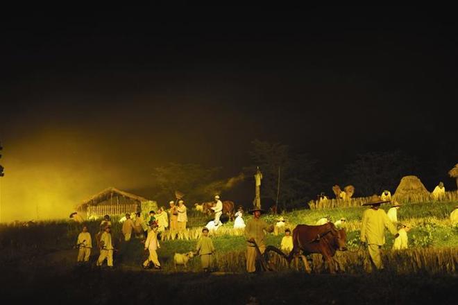 大型溪流情景剧《桃花源记》