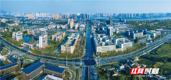 常德经开区城市风貌.png