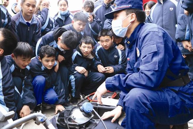 【社会】“开学第一课”消防安全宣传活动