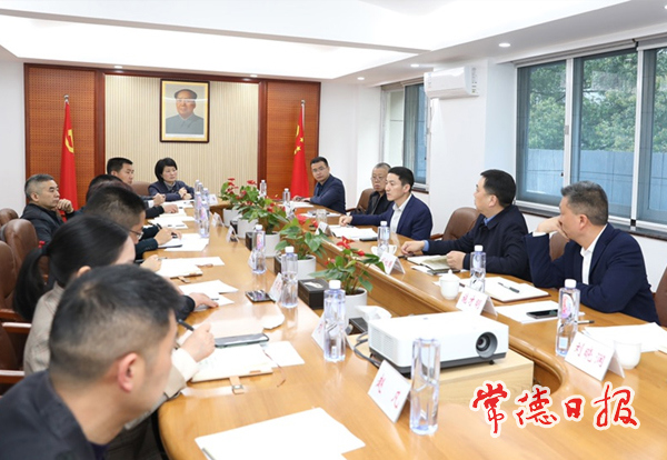 档案工作要让群众享受优质精准的服务