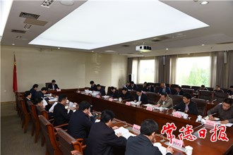 邹文辉专题调度工程机械产业链建设：优化产业链布局 促进链上企业向专业园区聚集
