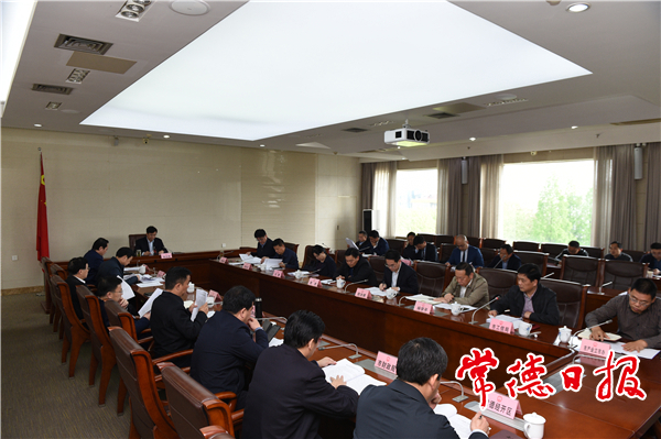 邹文辉专题调度工程机械产业链建设：优化产业链布局 促进链上企业向专业园区聚集