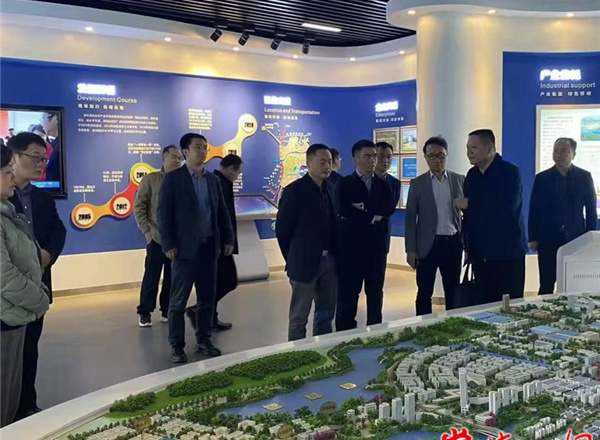 商务部投资促进局一行来常考察