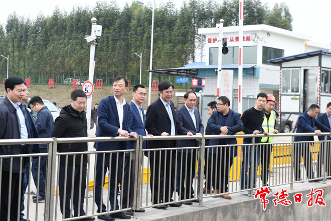 邹文辉专题调度生态环境问题整改工作时要求：毫不含糊抓好中央、省交办问题整改