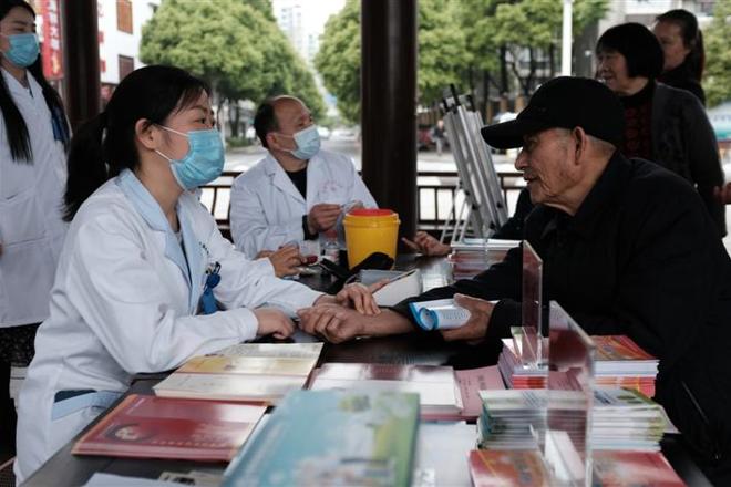 柳叶湖旅游度假区爱国卫生运动委员会举行第33个爱国卫生月宣传活动