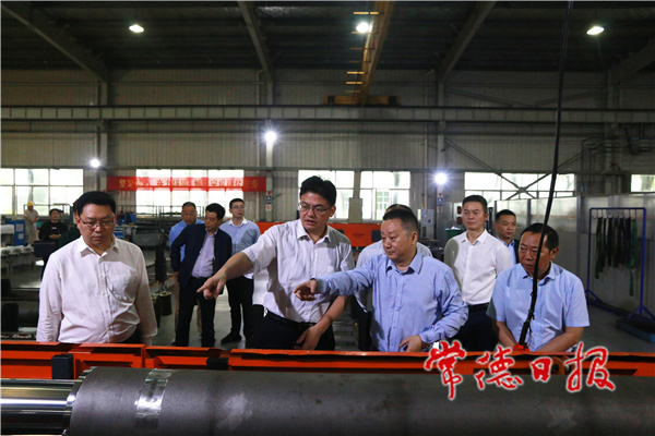 市领导调度中高端液压油缸智能制造产业园项目：加快推进项目建设 推动企业做大做强