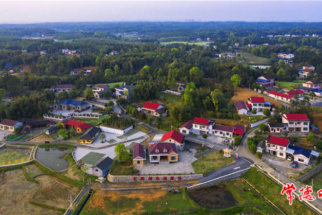 杜鹃湖幸福屋场
