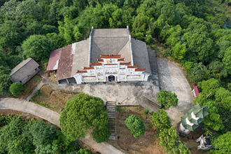 风雨仙山庙