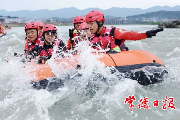 全省91名消防指战员来常德“乘风破浪” 抗洪抢险“蓝朋友”严阵以待