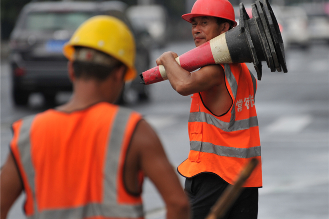 高温下的劳动者