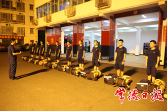常德13名消防指战员增援郑州