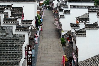 “休眠”中的常德河街迎来第十二次终末消毒作业