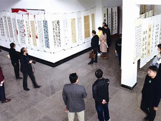 鼎城区：书法作品巡展开始