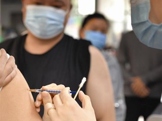 武陵区丹阳街道卫生服务中心接种“加强针”