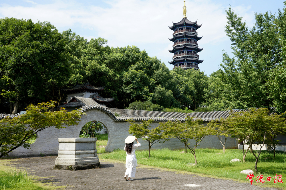 李曼-乾明寺.虔诚-1_副本.jpg