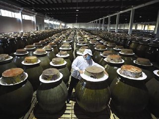 【经济】湖南津山口福老坛酸菜远销日本、韩国