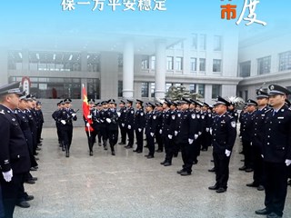 【社会】雪景中的他们比雪景更养眼！