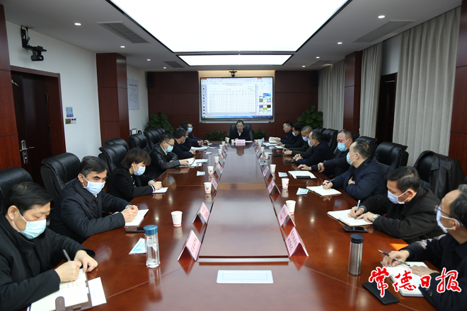 周振宇专题调度疫情防控工作