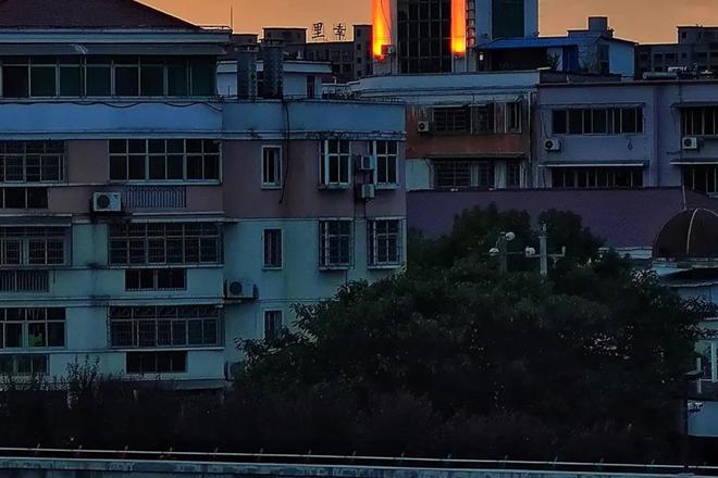 【津市市】津城霞光