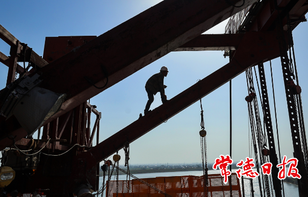 【社会】高铁，向着常德的春天出发