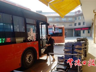 【摄影报道】他们与烈日同行