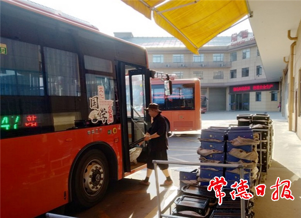 【摄影报道】他们与烈日同行