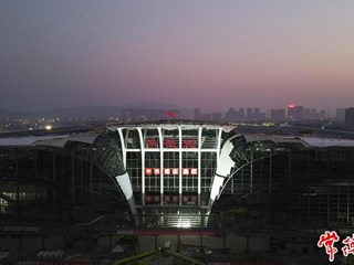 【社会】常德高铁站成功“挂牌”