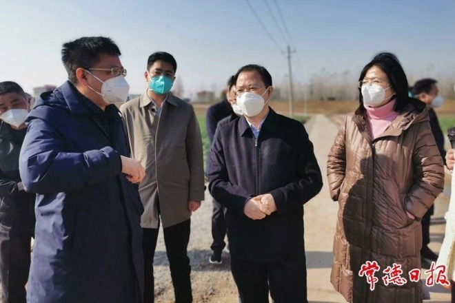 周振宇调研冬春水利和高标准农田建设 