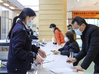【社会】常德出入境窗口有序恢复出入境证件办理 迎来办证高峰