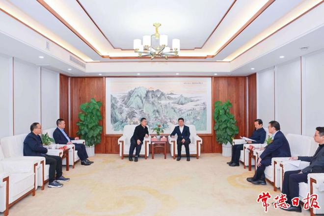 曹志强周振宇分别与重庆药友制药有限责任公司董事长刘强一行座谈 坚定信心加快进度 全力推进项目落地见效