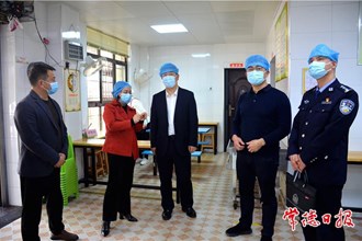 市领导督导调研学校党建和意识形态等工作