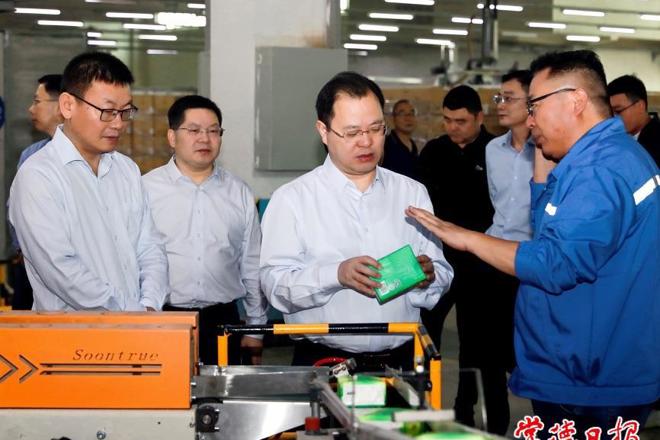 周振宇走访调研重点企业开展“送解优”行动并强调 千方百计为企业发展提供更加优质高效的服务