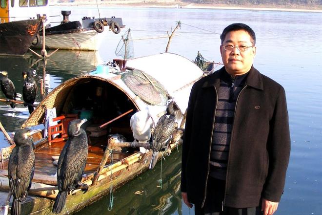 【文化】散文集《行走在诗意的桃源》出版发行