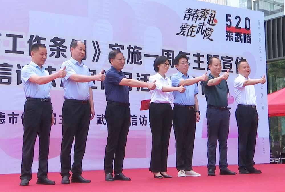 1100e325fa394e60ad90617acb9efffc.jpg 1100e325fa394e60ad90617acb9efffc.jpg