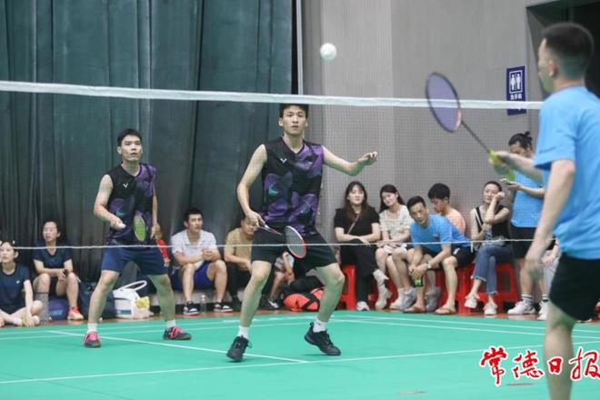 【摄影报道】常德首届羽协杯混合团体羽毛球公开赛开赛