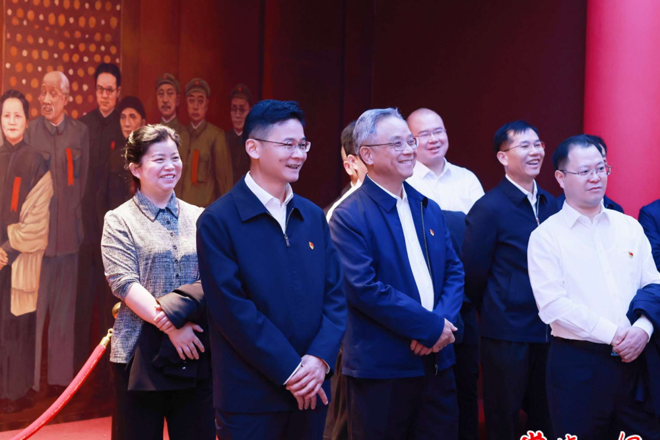 市委常委集体赴临澧县林伯渠故居接受革命传统教育