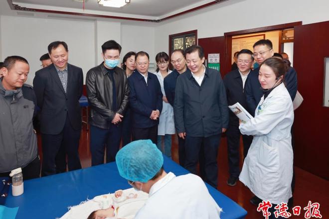 秦国文在常德参加省人大代表小组主题活动提出：不断提升基层医疗卫生服务能力