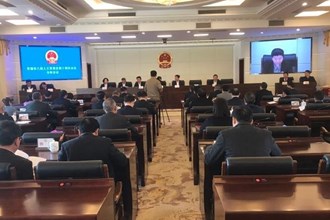 市八届人大常委会举行第十四次会议