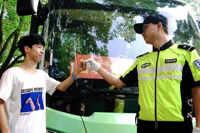 【发现常德之美·红绿灯下的守护】第17期 护航高考 交警同行