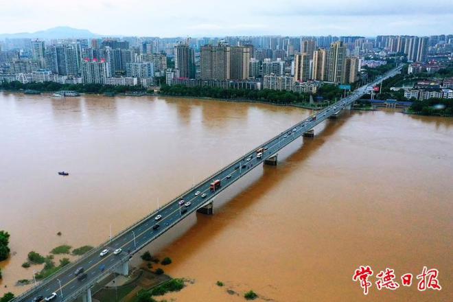 【组图】用无人机视角航拍沅江市城区段