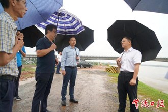 市领导在督导检查市城区防汛工作时强调：全力抓实抓细防汛抗灾工作