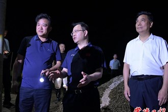 周振宇督导险情处置、防汛值班值守工作