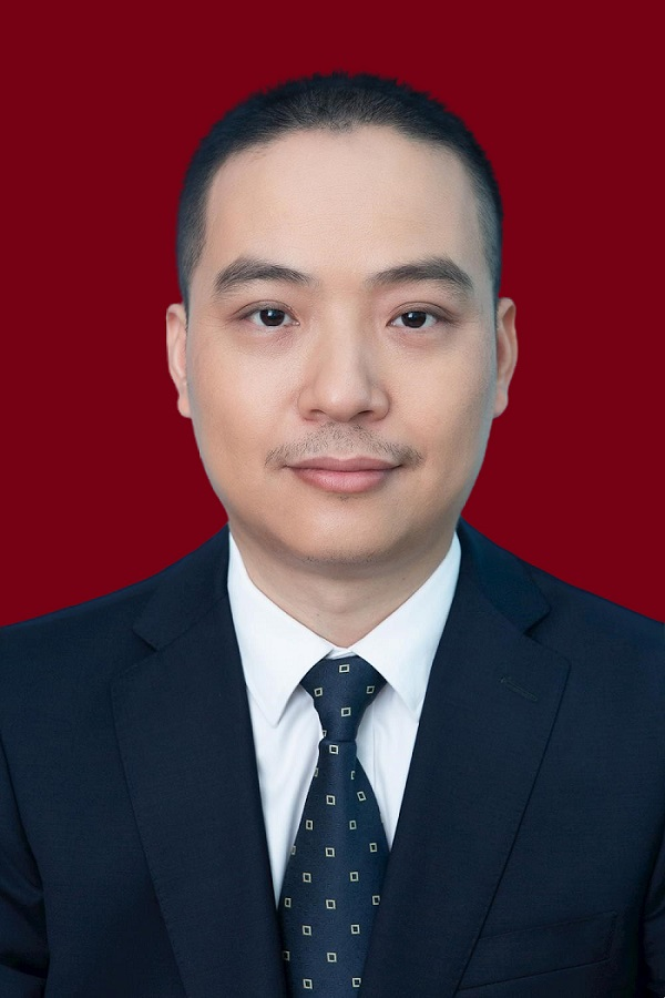 袁成宇