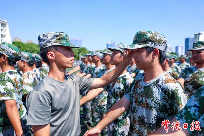 【教育】常德高校新生军训忙